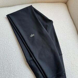 Black XS Alo yoga pants